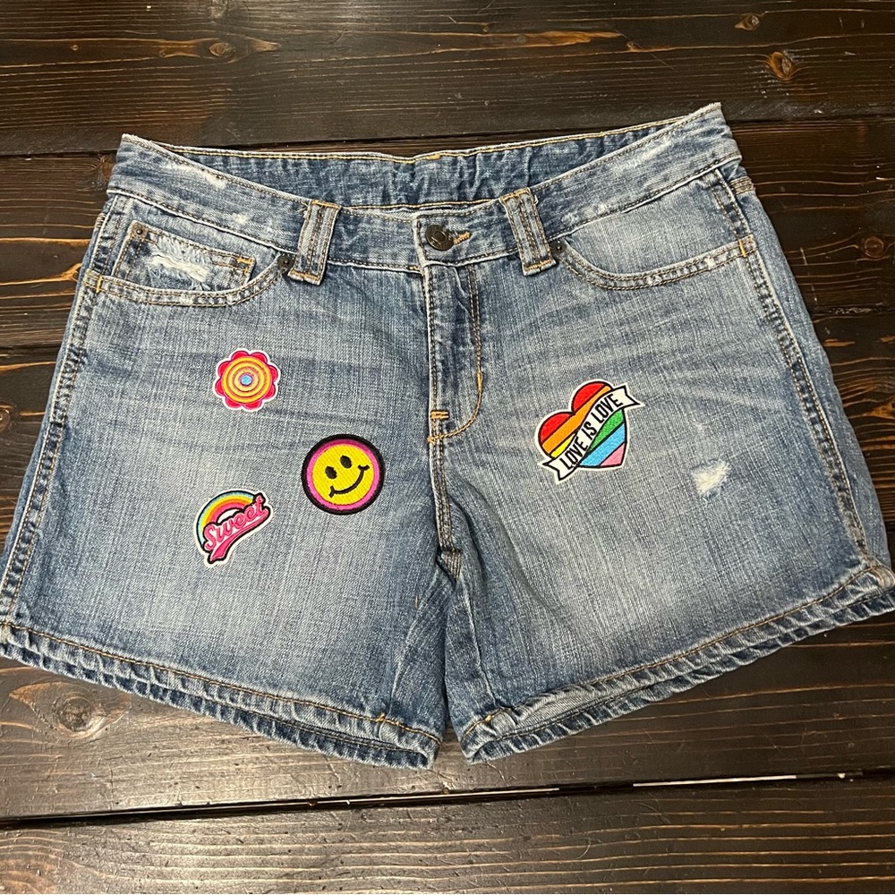 Upcycled Gap Denim shorts, size 6 Hippie Style    Join the new Hippie movement!